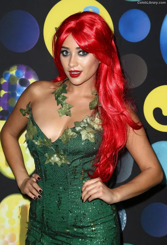 Shay Mitchell photo 6 of 560