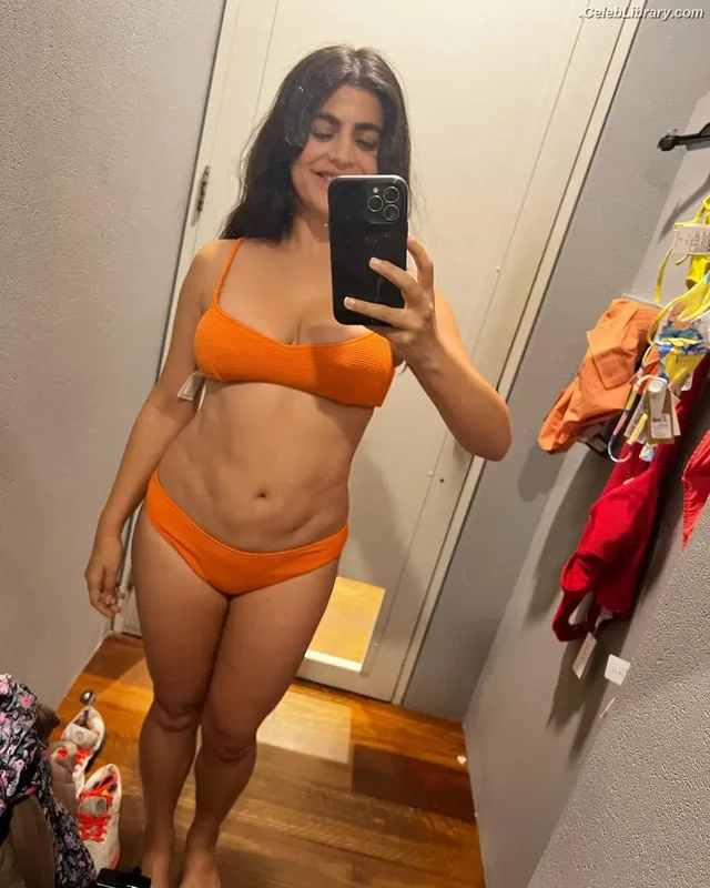 Shenaz Treasury (Treasurywala) photo 3 of 8