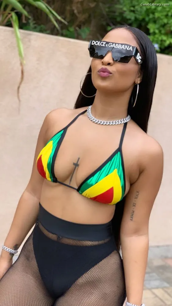 Shenseea photo 7 of 321