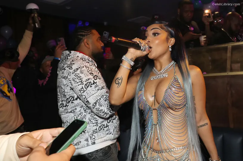 Shenseea photo 20 of 321