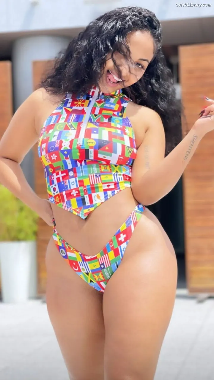 Shenseea photo 13 of 321