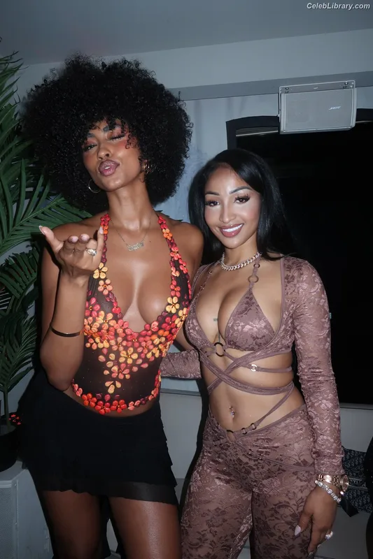 Shenseea photo 1 of 322
