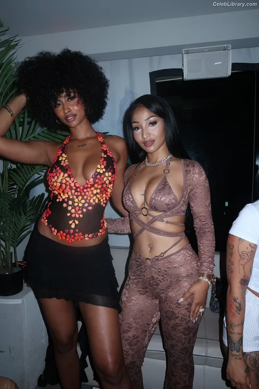 Shenseea photo 2 of 322