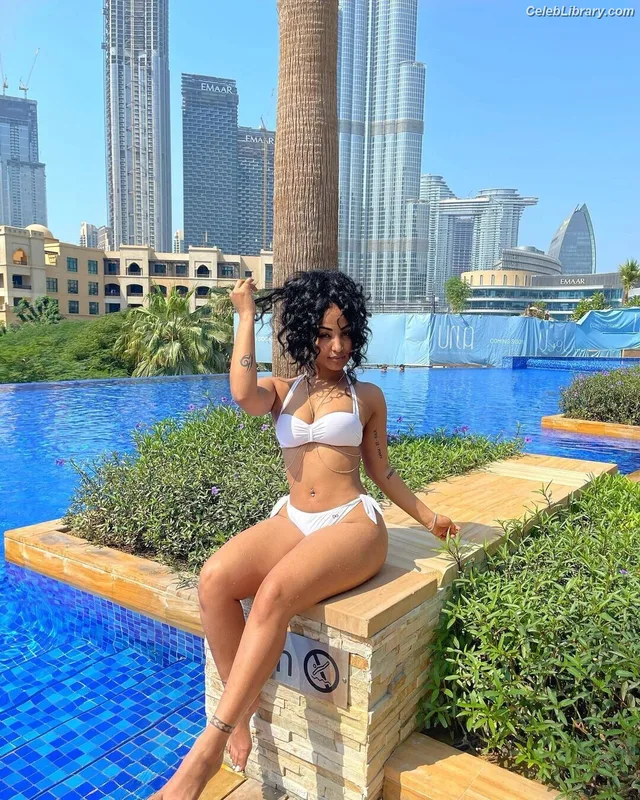 Shenseea photo 5 of 322