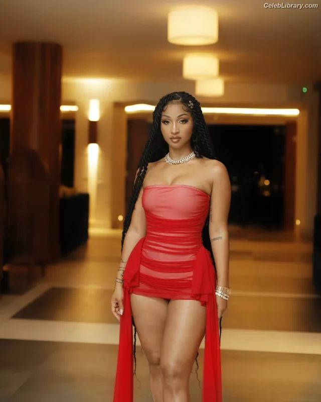 Shenseea photo 13 of 322