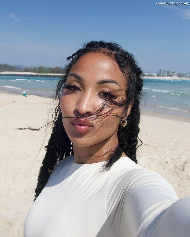 Shenseea photo 10 of 322