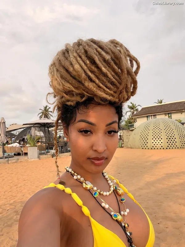 Shenseea photo 11 of 322