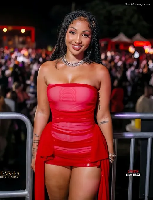 Shenseea photo 21 of 322