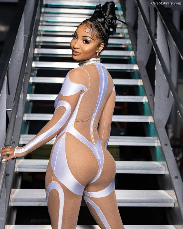 Shenseea photo 9 of 322