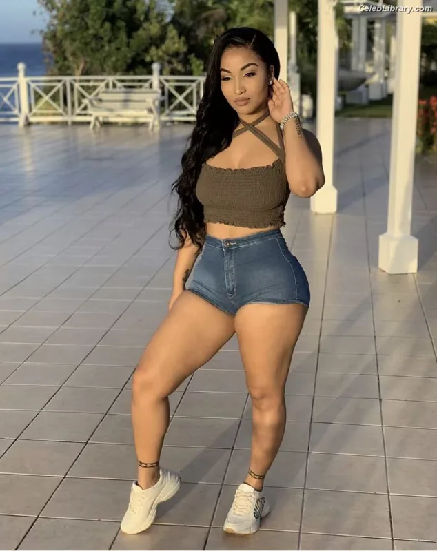 Shenseea photo 11 of 322