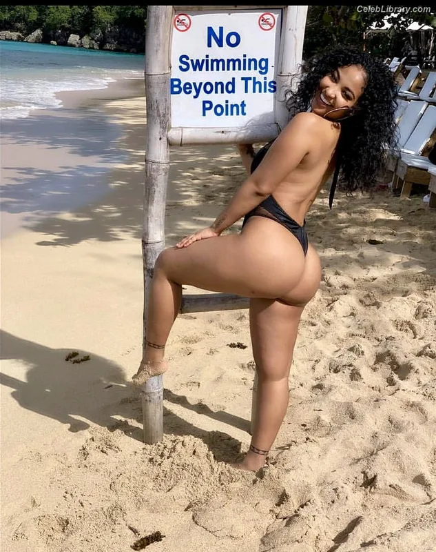 Shenseea photo 22 of 322