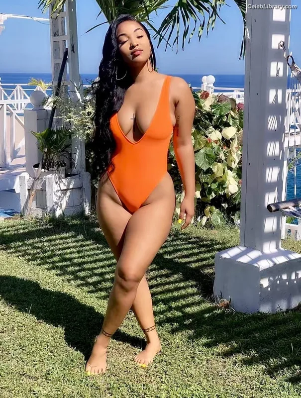 Shenseea photo 24 of 322