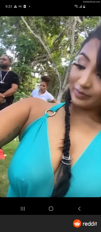 Shenseea photo 5 of 322