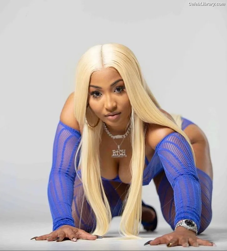 Shenseea photo 11 of 322