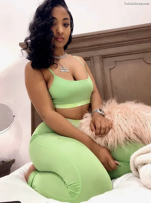 Shenseea photo 20 of 322