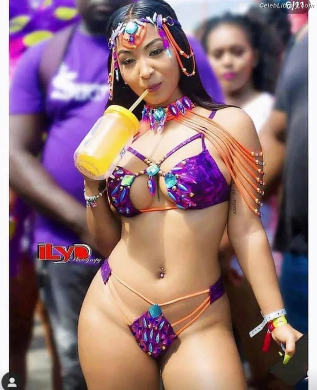 Shenseea photo 18 of 322