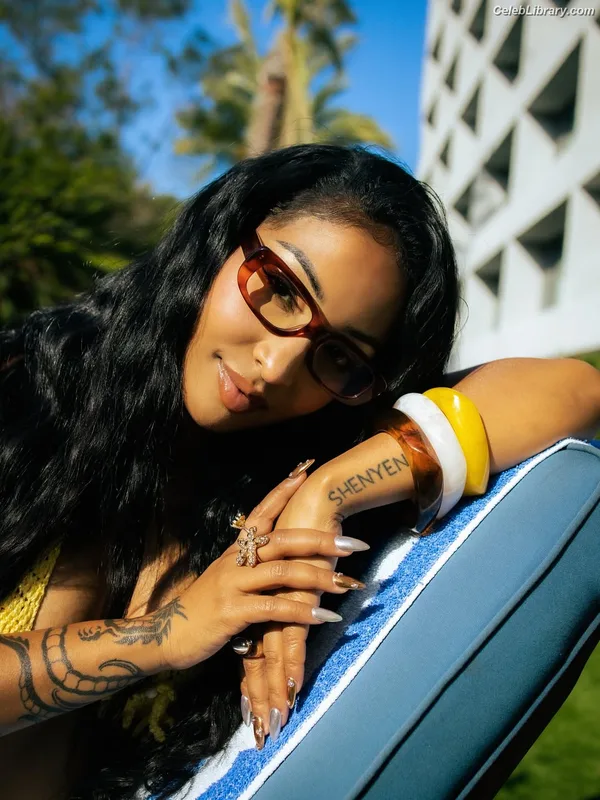 Shenseea photo 5 of 322