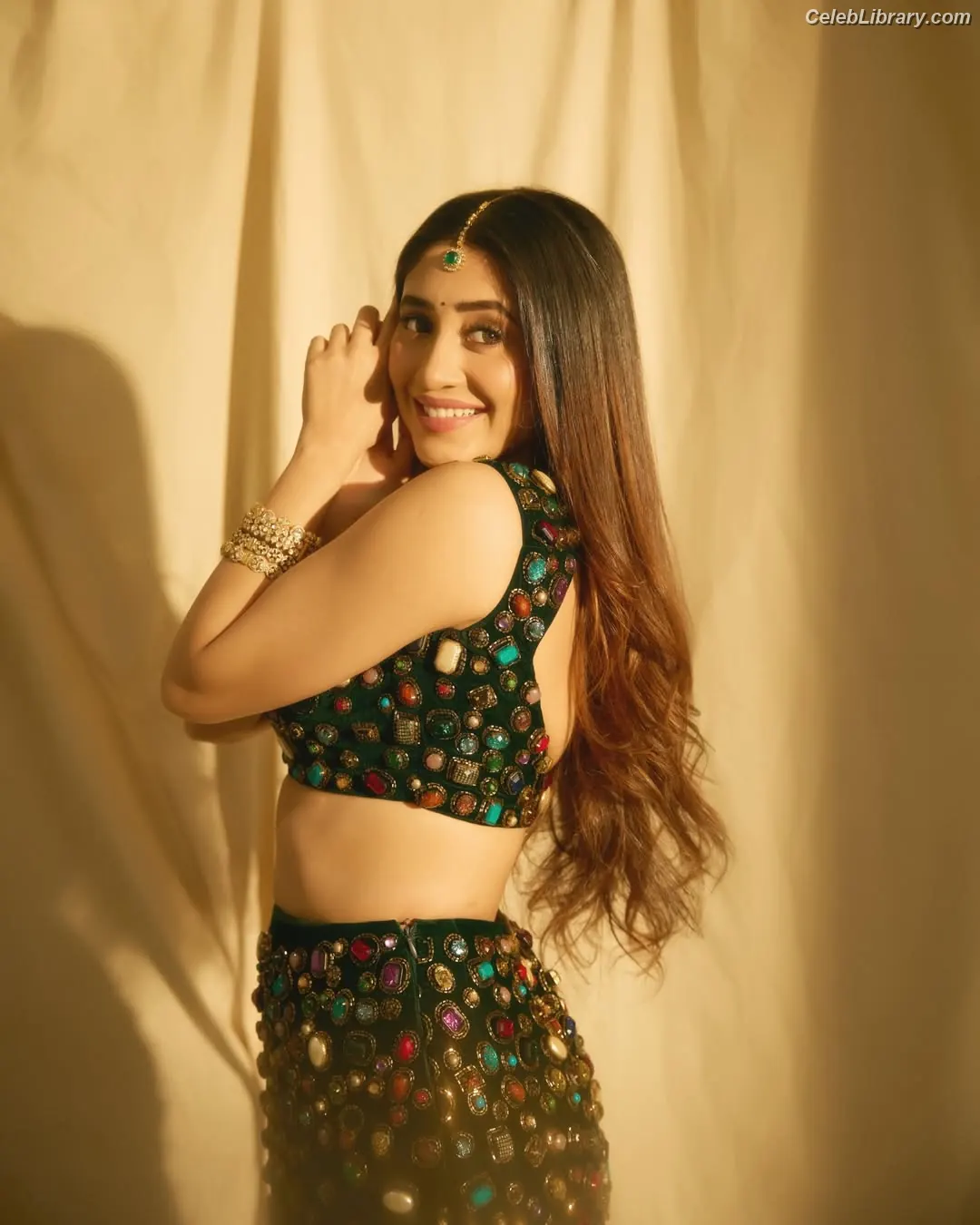 Shivangi Joshi photo 2 of 51