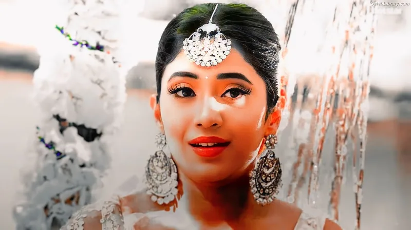 Shivangi Joshi photo 1 of 52