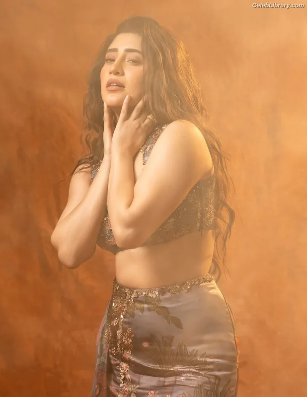 Shivangi Joshi photo 10 of 52