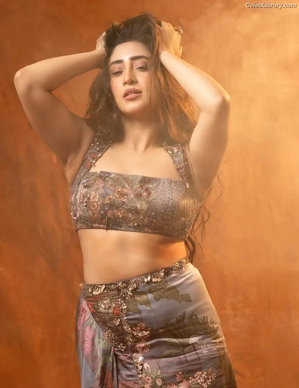 Shivangi Joshi photo 12 of 52