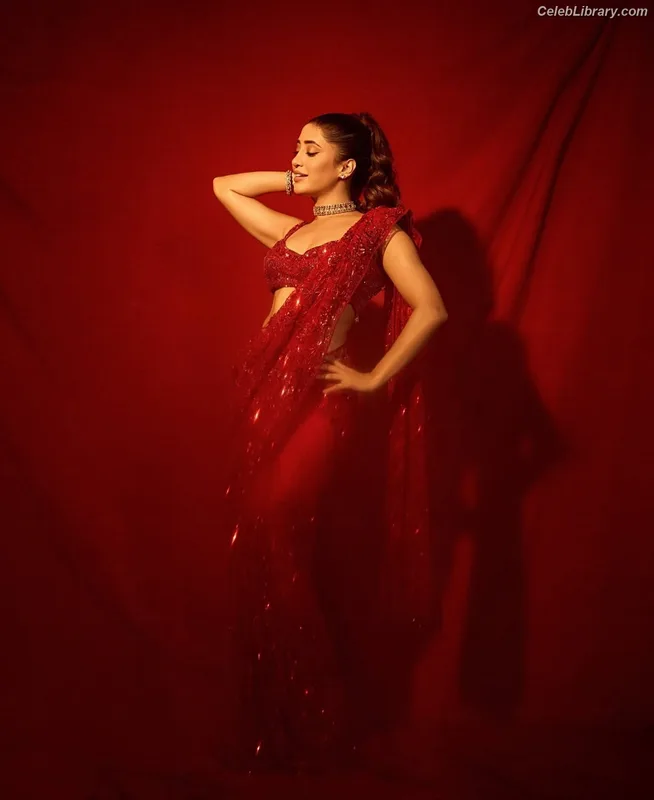 Shivangi Joshi photo 16 of 52