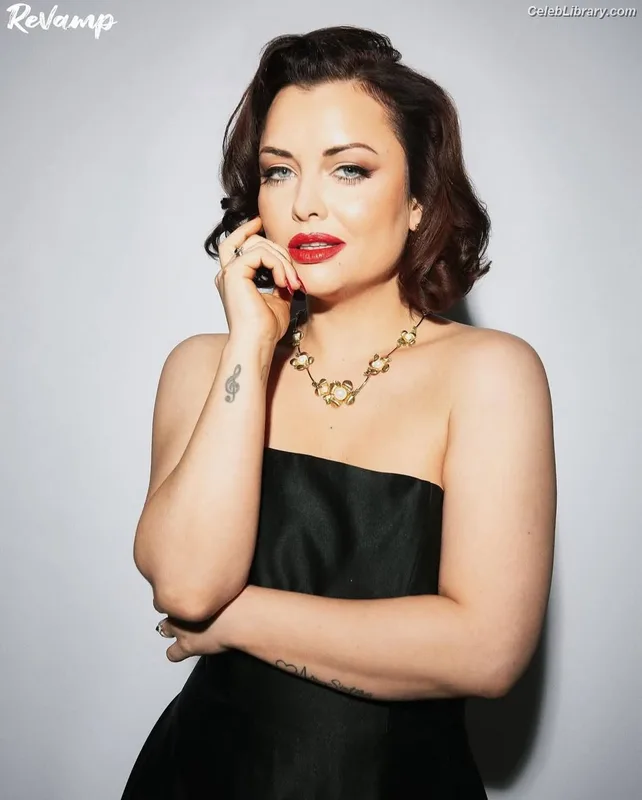 Shona Mcgarty photo 17 of 323