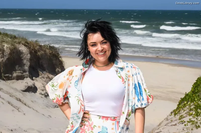 Shona Mcgarty photo 2 of 323