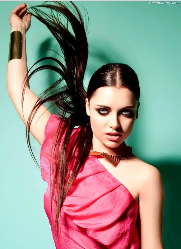 Shona Mcgarty photo 10 of 323