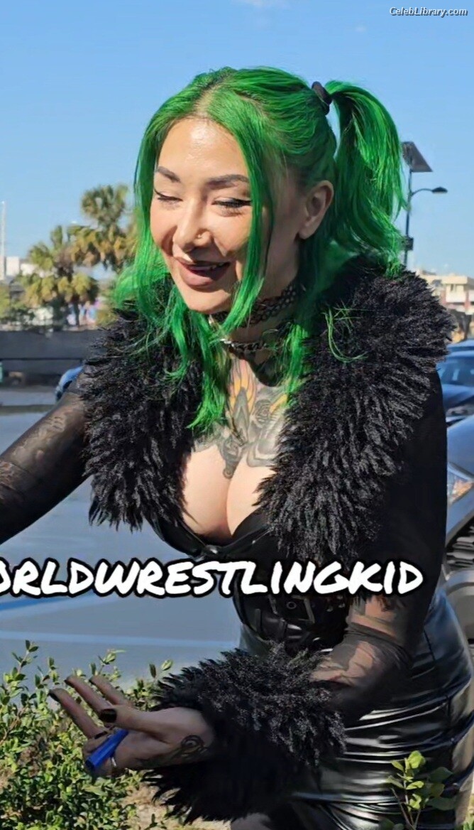 Shotzi Blackheart photo 9 of 703