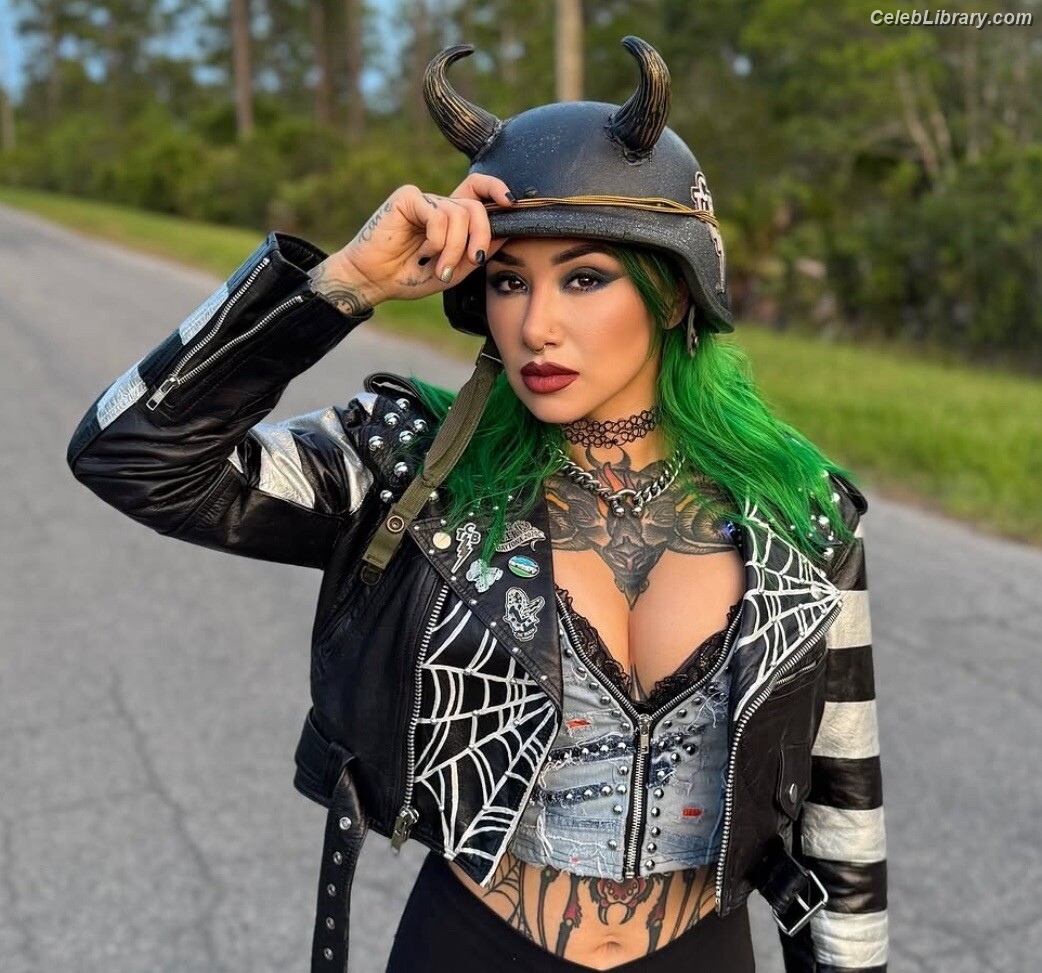 Shotzi Blackheart photo 13 of 703