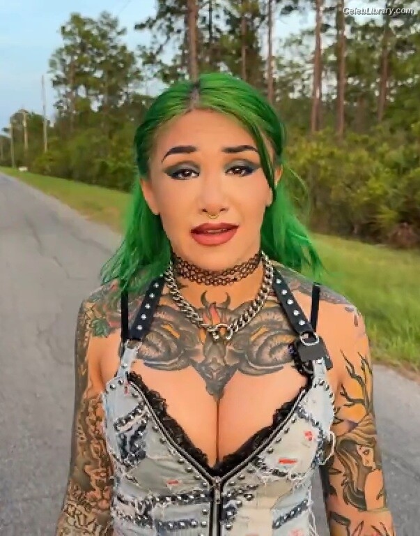 Shotzi Blackheart photo 19 of 703