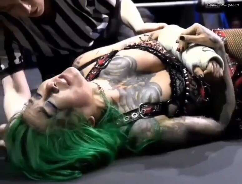 Shotzi Blackheart photo 6 of 703