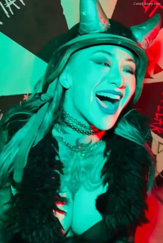 Shotzi Blackheart photo 13 of 703