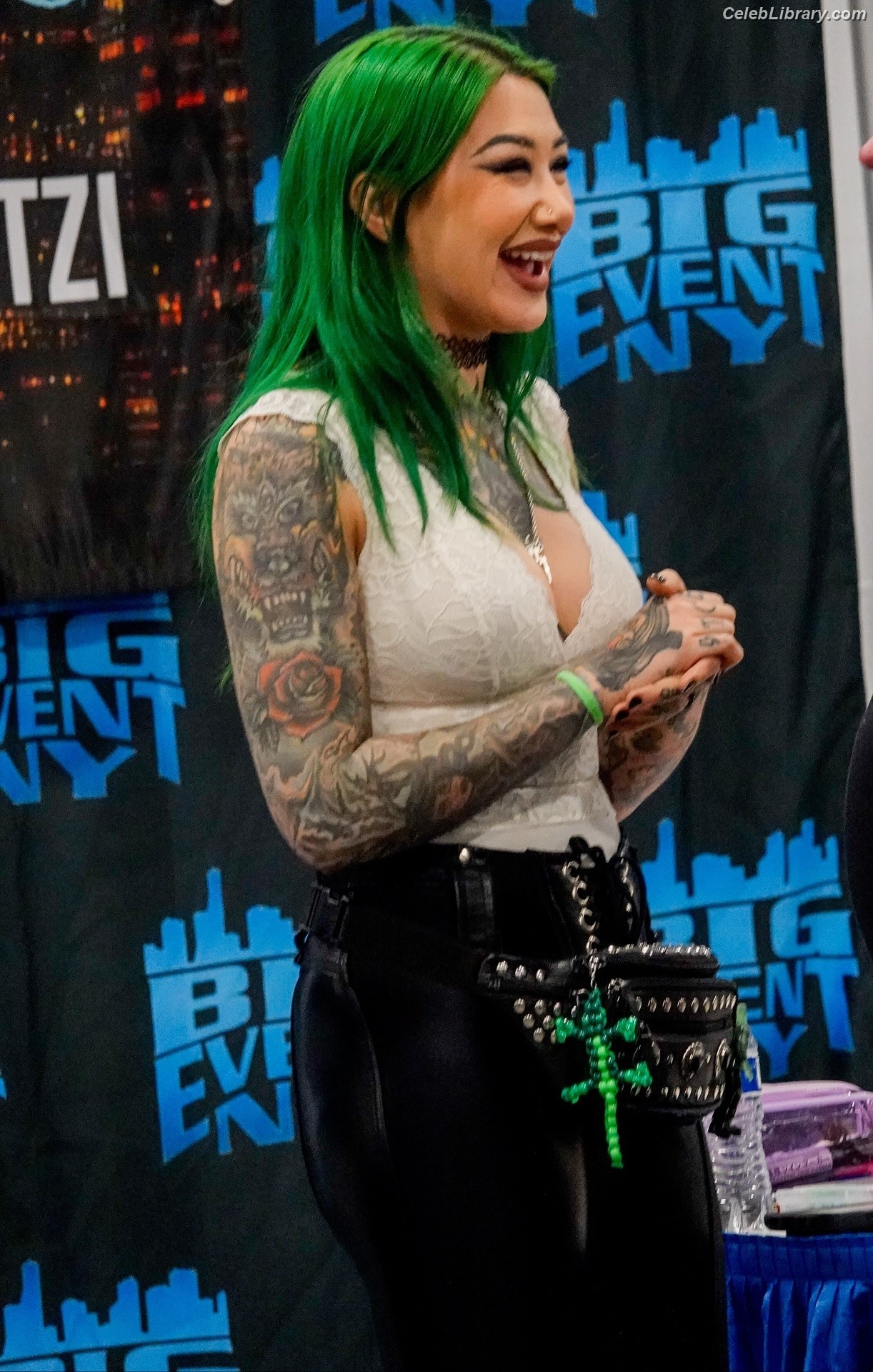 Shotzi Blackheart photo 5 of 703