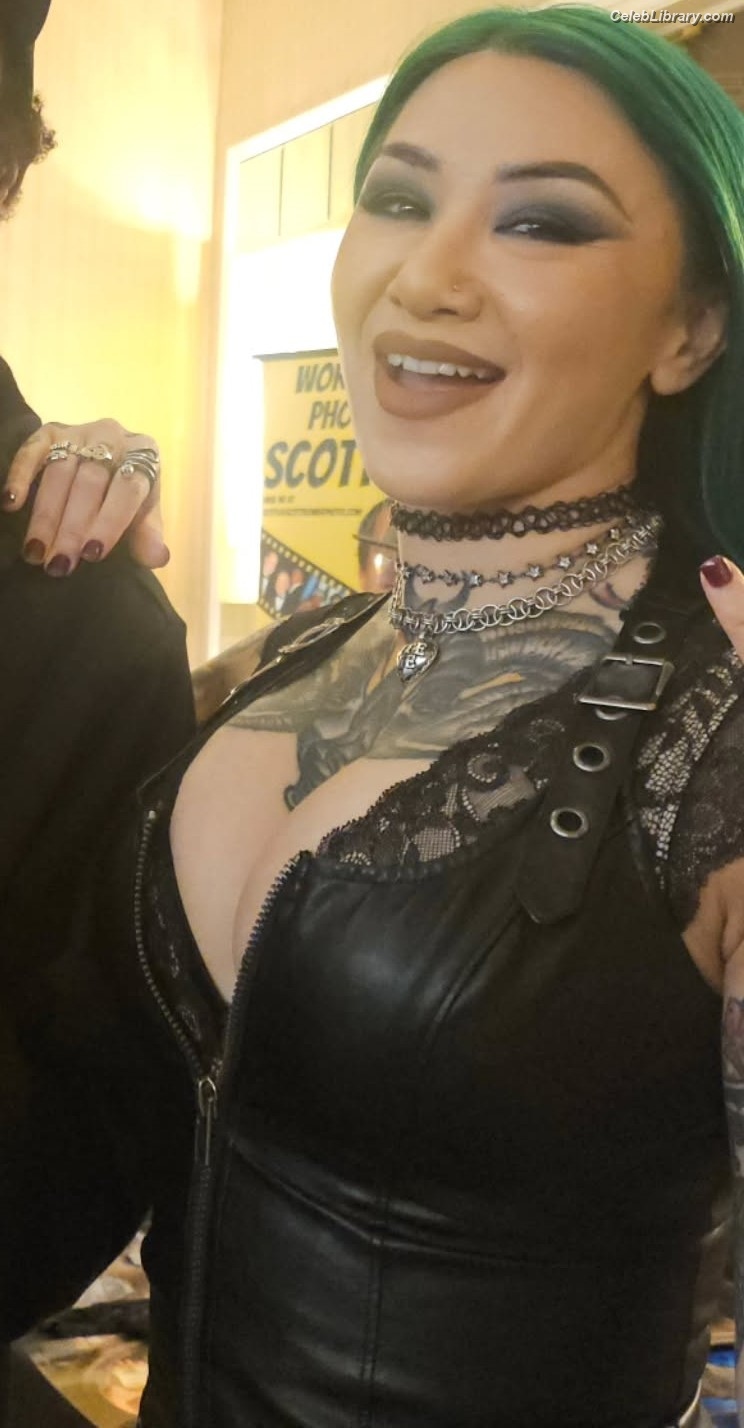 Shotzi Blackheart photo 10 of 703