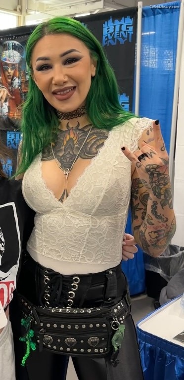 Shotzi Blackheart photo 18 of 703