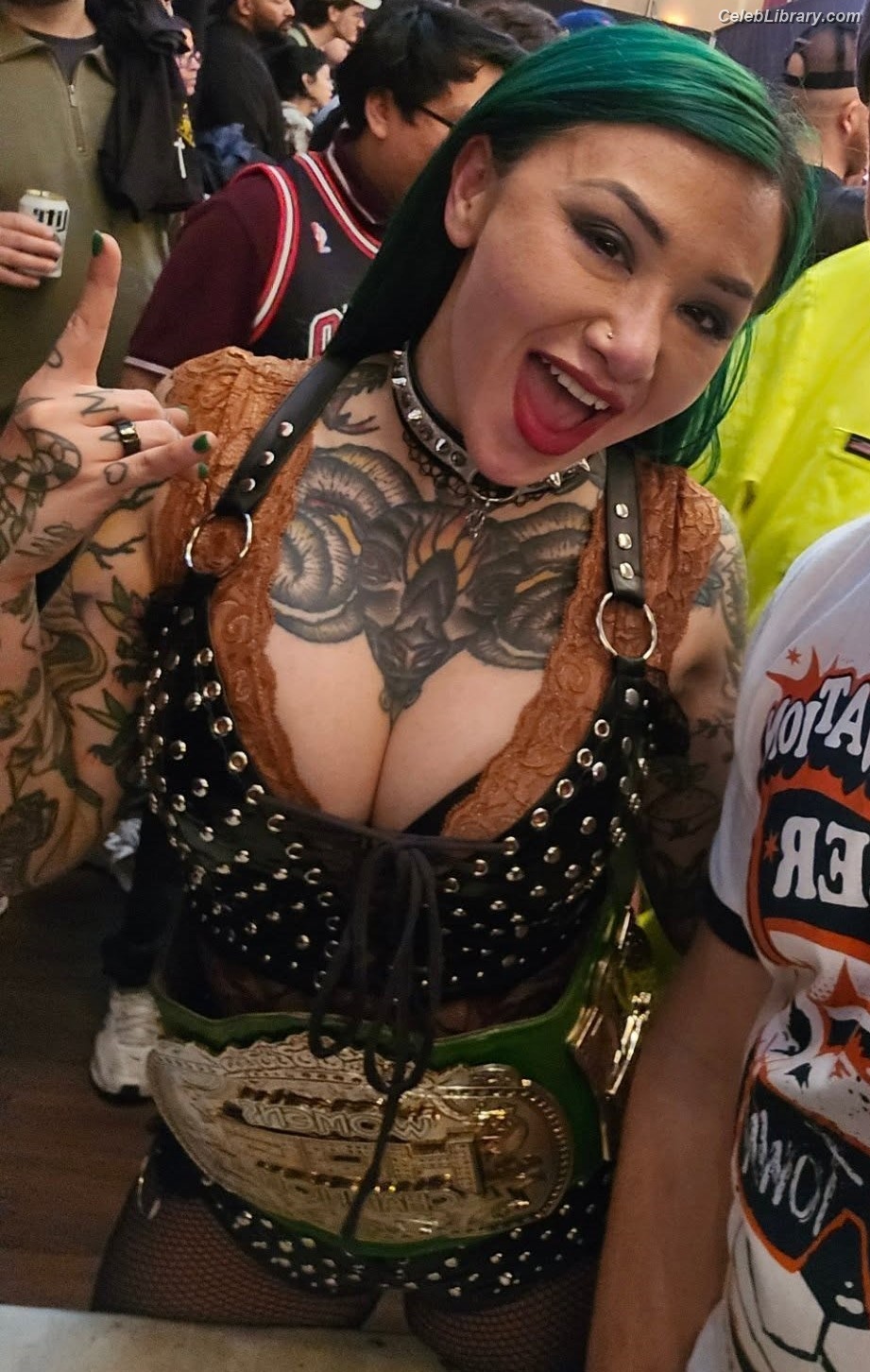 Shotzi Blackheart photo 3 of 703