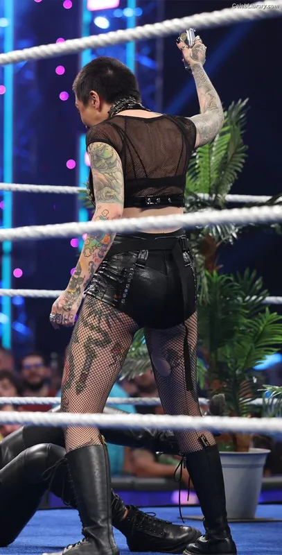 Shotzi Blackheart photo 2 of 703