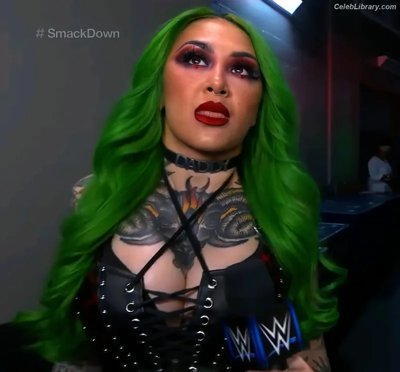Shotzi Blackheart photo 3 of 703