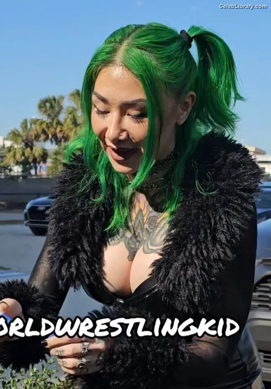 Shotzi Blackheart photo 13 of 703