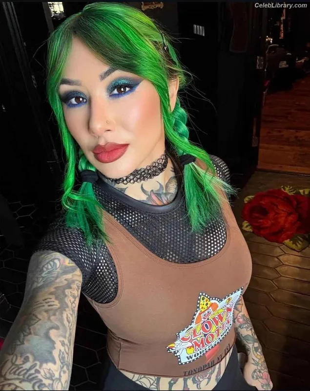 Shotzi Blackheart photo 8 of 703