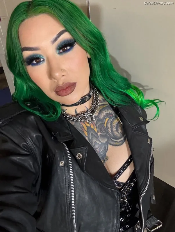Shotzi Blackheart photo 1 of 703