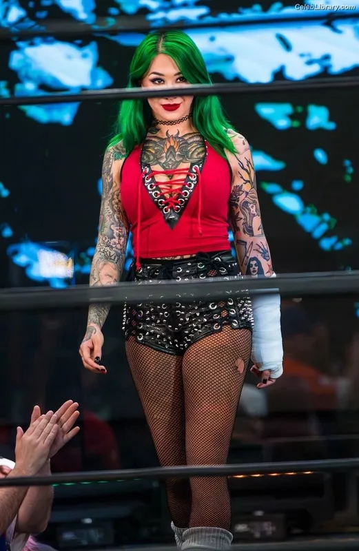 Shotzi Blackheart photo 2 of 703