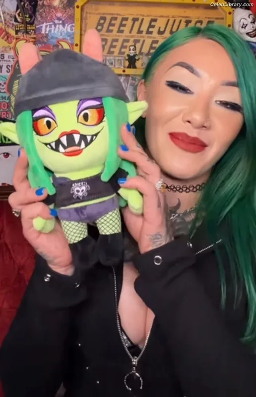 Shotzi Blackheart photo 2 of 703