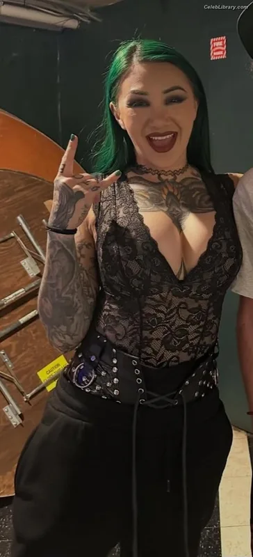 Shotzi Blackheart photo 4 of 703