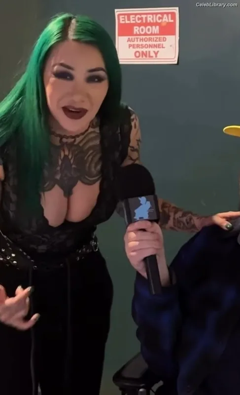 Shotzi Blackheart photo 5 of 703