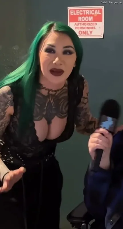 Shotzi Blackheart photo 6 of 703