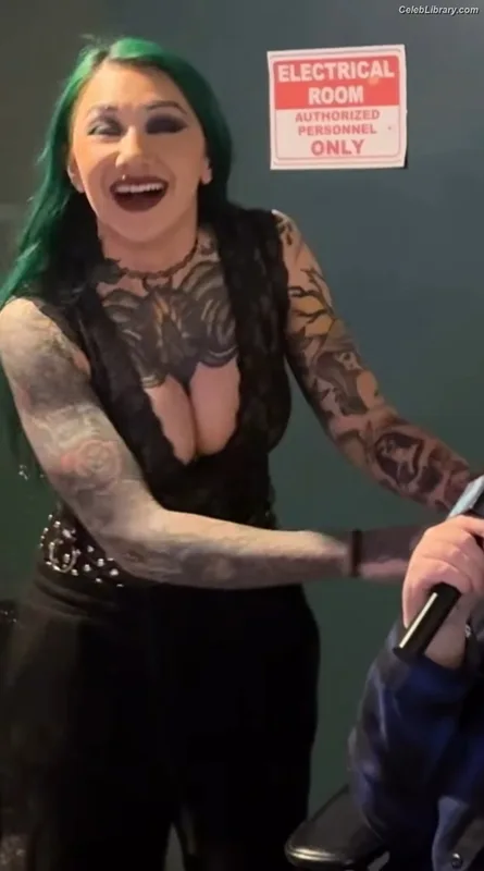 Shotzi Blackheart photo 7 of 703