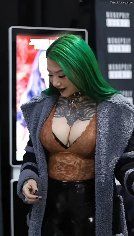 Shotzi Blackheart photo 18 of 703